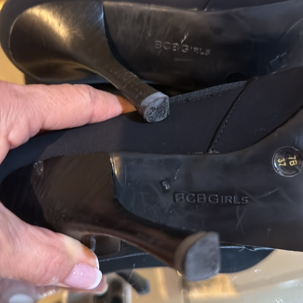 Booties - Picture 4 of 4
